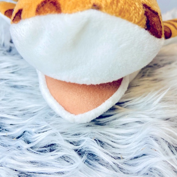 Hand Puppet Shark - Picture 10 of 13